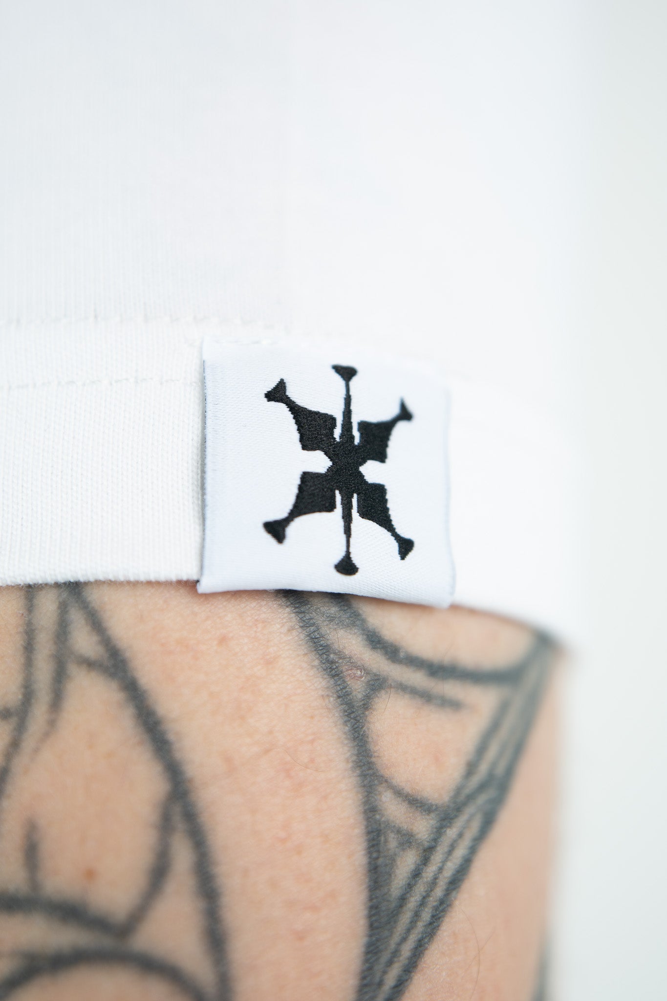 CLASSIC LIFT TEE | ONETHREE9 CLASSICS