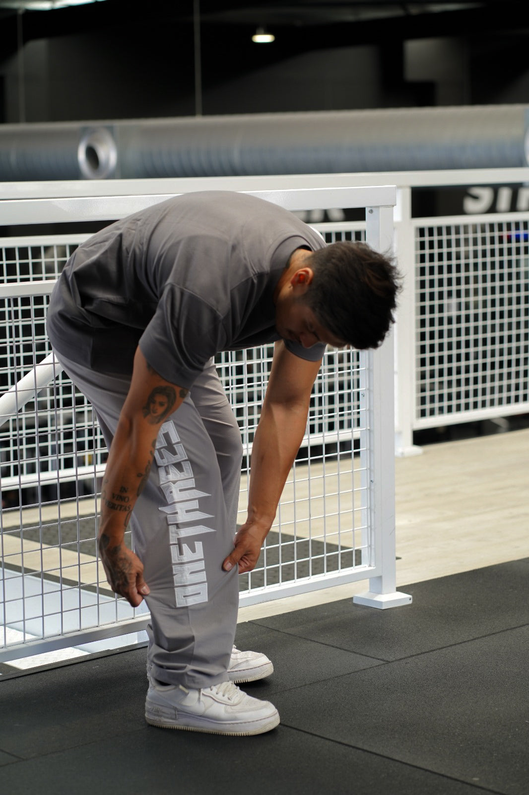 Legacy trackies (Graphite)
